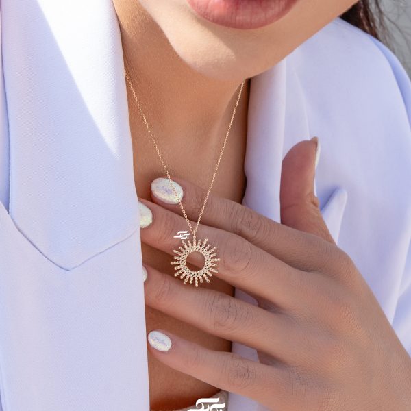 گردنبند تابان