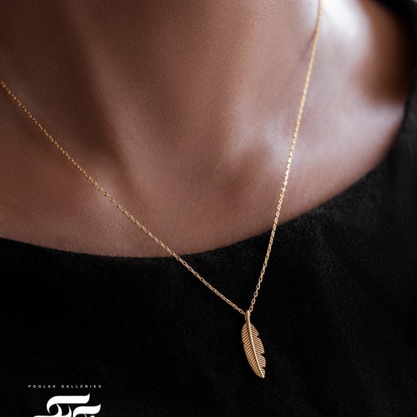 گردنبند پر متوسط