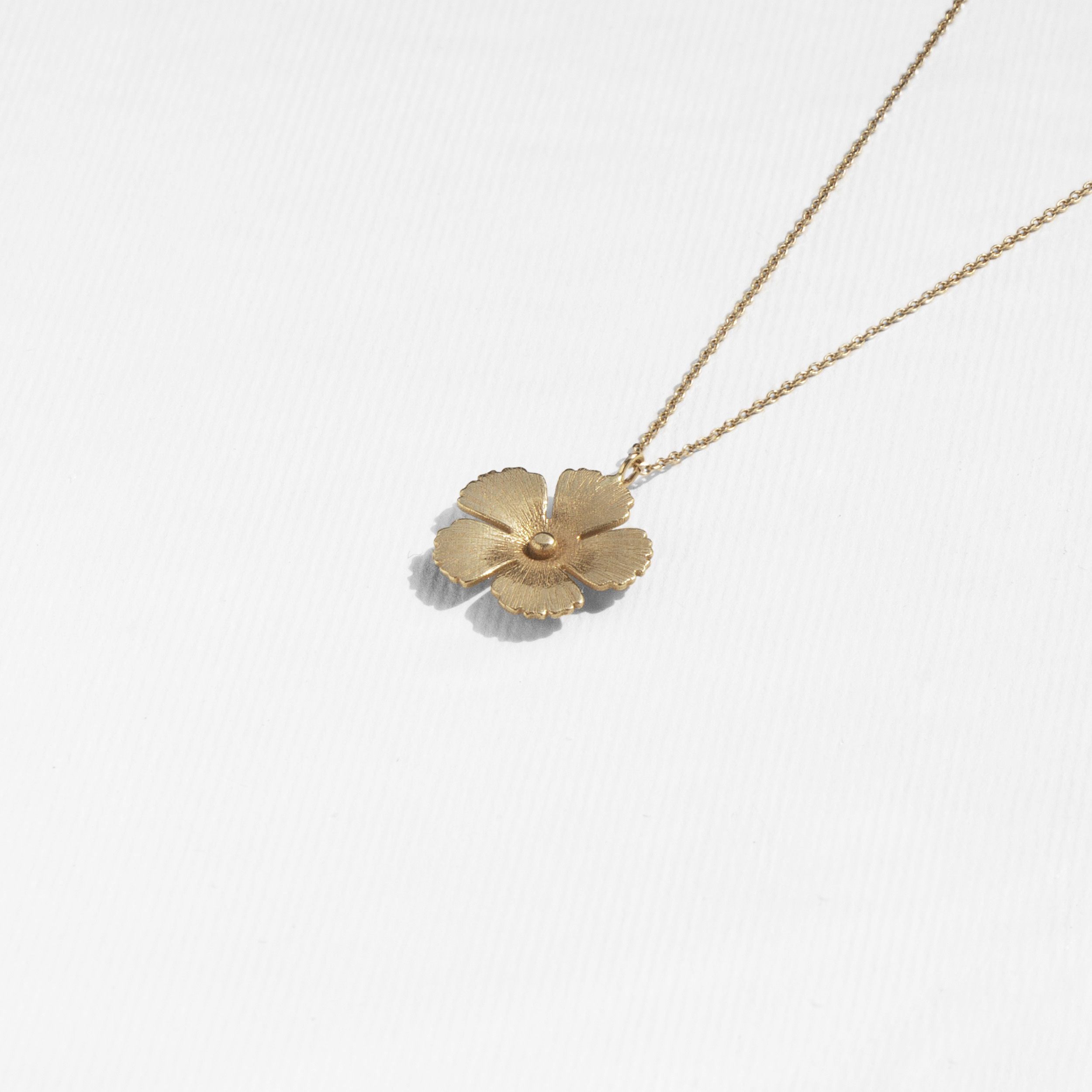 گردنبند گلی